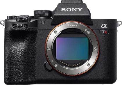 Sony Alpha ILCE-7RM4A 61MP Mirrorless DSLR Camera with Sony FE 70–200mm F/2.8 GM OSS II Lens