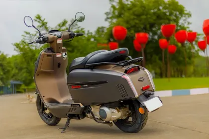 Keeway Sixties 300i
