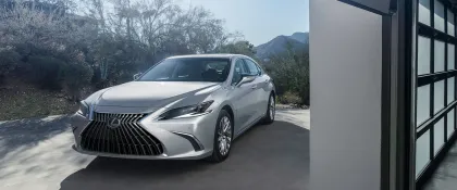 Lexus ES 300h Exquisite