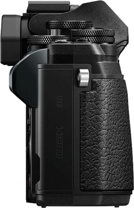 Olympus OM-D E-M10 Mark III Mirrorless Digital Camera (EZ-M 1442EZ + EZ-M4015R Lens)