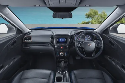 Mahindra XUV400 EV EL Pro 39.4 kWh DT