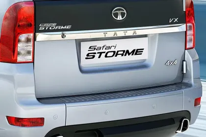 Tata Safari Smart