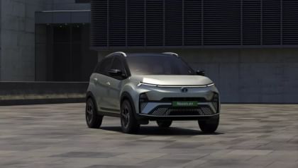 Tata Nexon EV Fearless LR