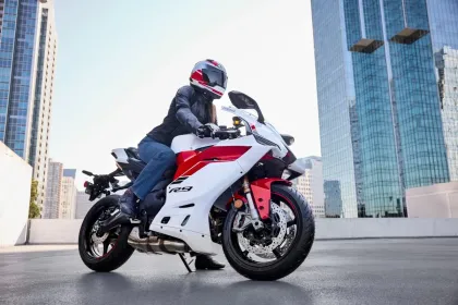Yamaha YZF-R9