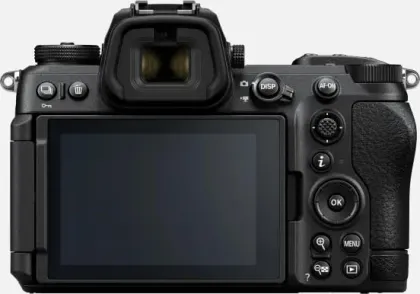 Nikon Z6 III 24.5MP Digital Mirrorless Camera with NIKKOR Z 24-200mm F/4-6.3 S Lens