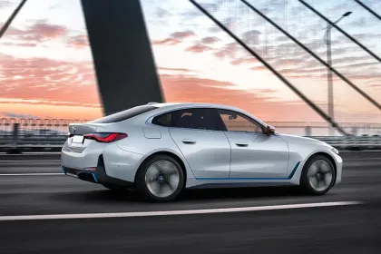 BMW i4