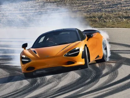 McLaren 750S