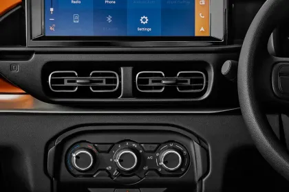 Citroen C3 Shine Turbo Dark Edition AT