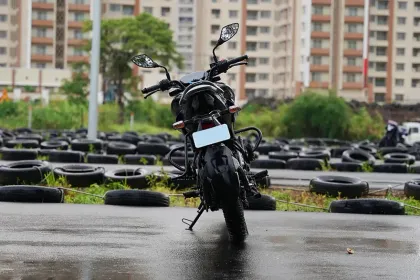 Bajaj Pulsar N125 LED Disc BT