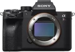 Sony Alpha ILCE-7RM4 Mirrorless Camera with 24-70 mm Lens