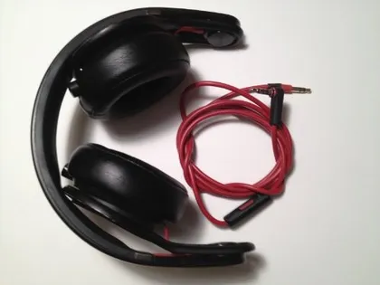 Beats By Dr. Dre Mixr Headphone - Price in India (Jun 2026), Specs
