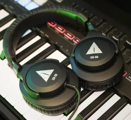 Vault CH50 Wired Headphones