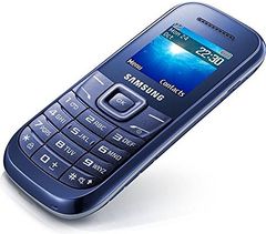 Samsung E1200 Pusha vs Nokia 215 4G