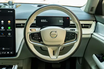 Volvo EX90