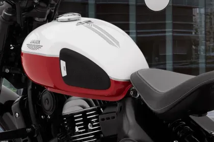 Jawa 42 Bobber Jasper Red