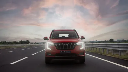 Mahindra XUV700 Blaze Edition AX7 Diesel AT Luxury Pack