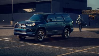 Toyota 4Runner Price in India 2025, Full Specs & Review | Smartprix