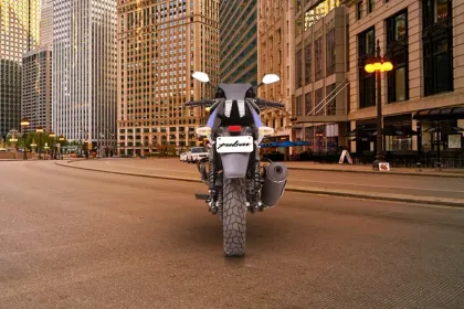Bajaj Pulsar 220F