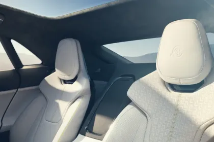 Lotus Emeya S