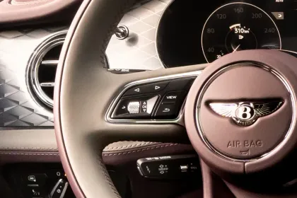 Bentley Bentayga EWB