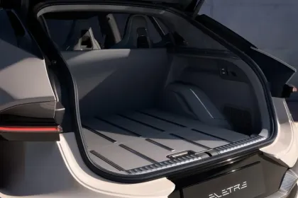 Lotus Eletre R