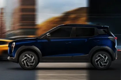 Mahindra XUV 3XO EV AX5