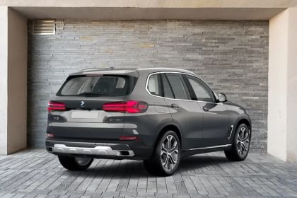 BMW X5 xDrive30d xLine Price in India 2024, Full Specs & Review | Smartprix