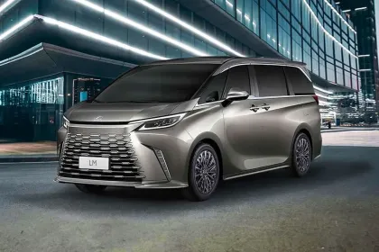 Lexus LM