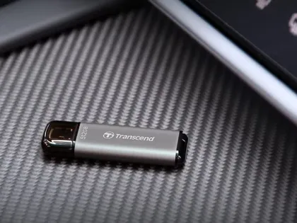 Transcend JetFlash 920 256GB USB 3.2 Gen 1 Flash Drive - image 3