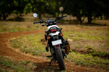 Royal Enfield Scram 411 Graphite Series