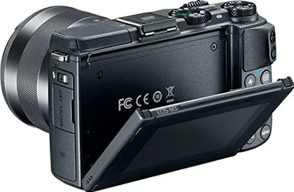 Canon EOS M3 DSLR Camera (EF-M 18-55mm IS STM)
