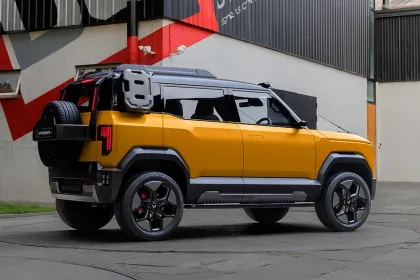 Mahindra Vision S