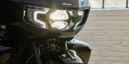 Indian Pursuit Dark Horse