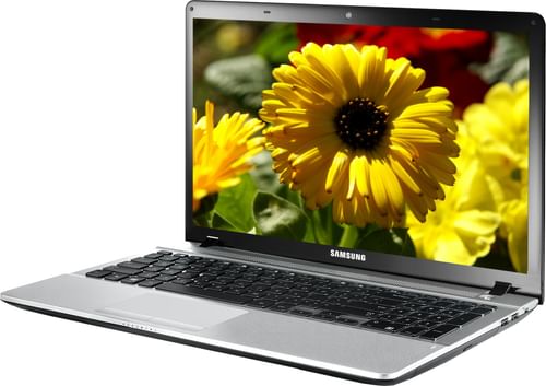 Samsung NP300E5V-S02IN Laptop (3rd Gen Ci3/ 4GB/ 750GB/ DOS/ 1GB Graph)