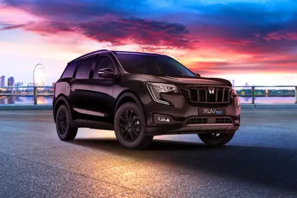 Mahindra XUV700 AX7 Luxury Pack