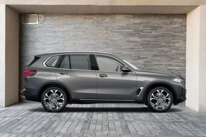 BMW X5 xDrive30d xLine Price in India 2025, Full Specs & Review | Smartprix