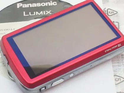 PANASONIC LUMIX FP-7GA DIGITAL CAMERA