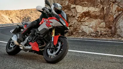 BMW F 900 XR