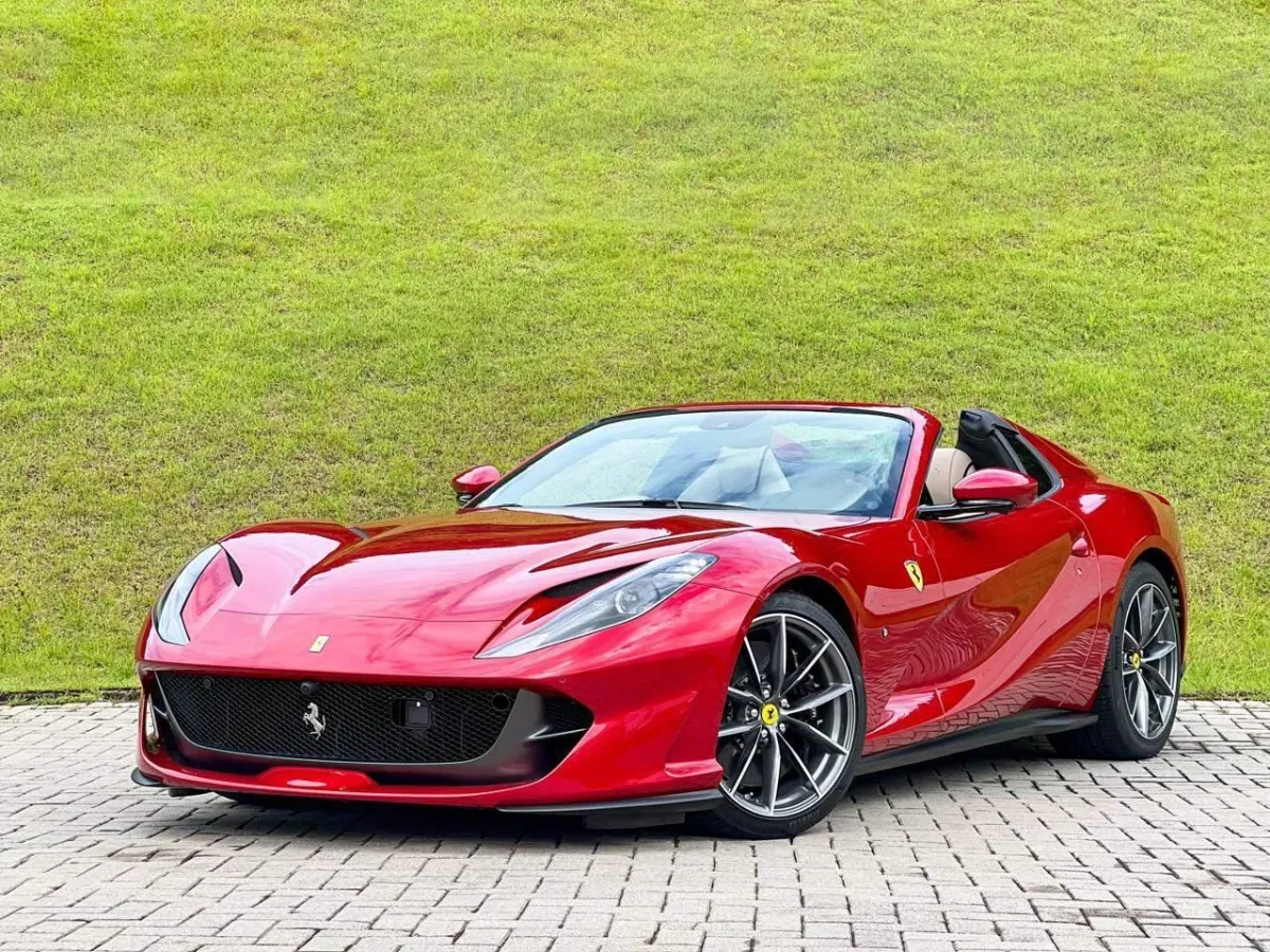 Ferrari 812 GTS Price in India 2025, Full Specs & Review Smartprix