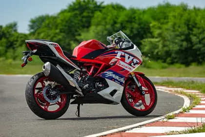 TVS Apache RR 310 Quickshifter
