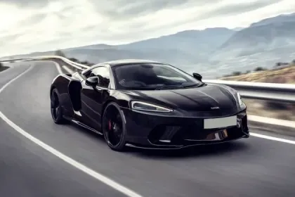 McLaren GT