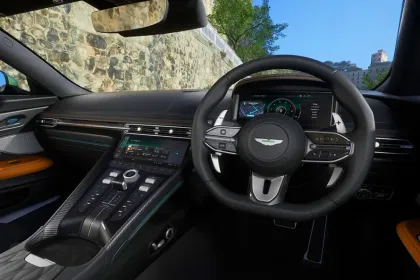 Aston Martin DB12 Volante