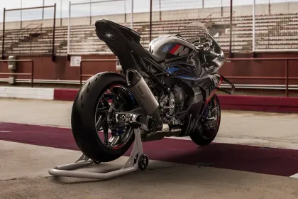 BMW M 1000 RR