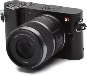 Xiaomi Yi M1 Mirrorless Camera (12-40mm Kit Lens)