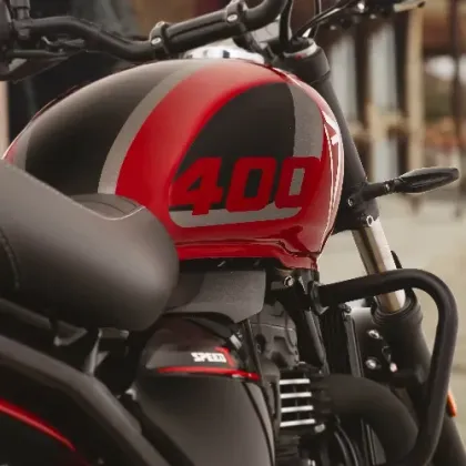 Triumph Speed T4
