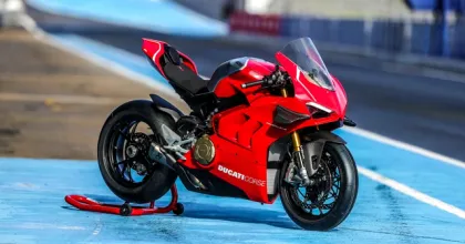 Ducati Panigale V4 Standard