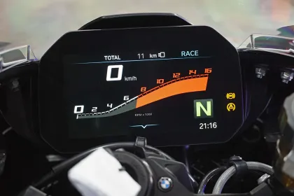 BMW M 1000 R
