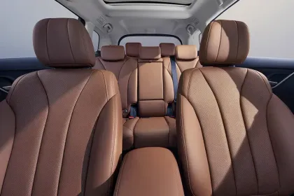 BYD eMAX 7