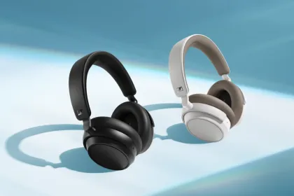Sennheiser Accentum Plus Wireless Headphones