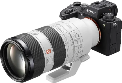 Sony Alpha ILCE-7M4 33MP Mirrorless Camera with Sony FE 70–200 mm